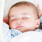 תינוק יישן שבוע המודעות למוות בעריסה